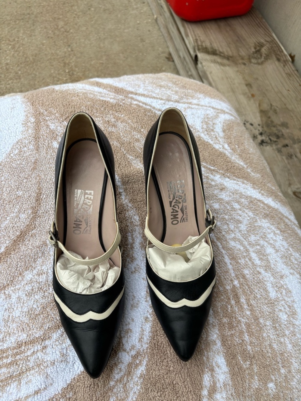Salvatore Ferragamo Black & Cream Pointed Mary Jane Pumps